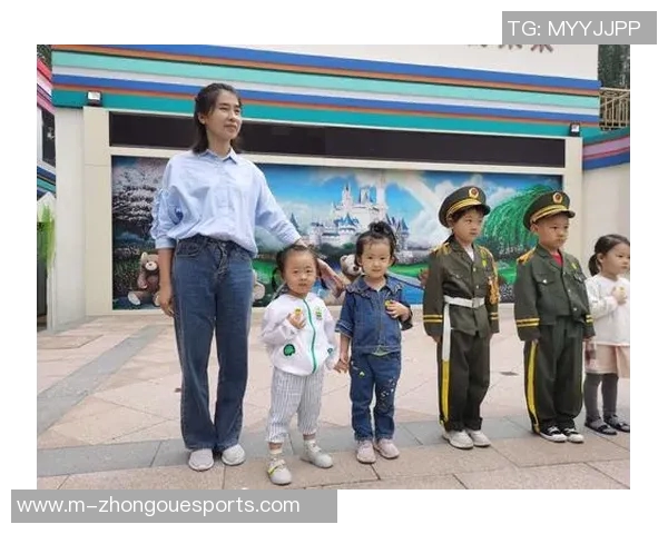 深度探讨黄伟在DOTA2中的成长历程与职业生涯的精彩瞬间